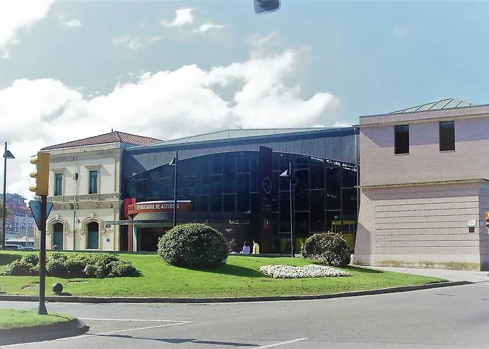 Espacio Poniente * גיחון